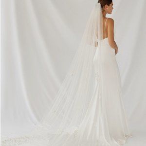 BRAND NEW NEVER WORN Alexandra Grecco Primula Veil